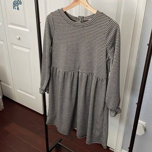 Lift petite size small print sleeve dress loose fit.